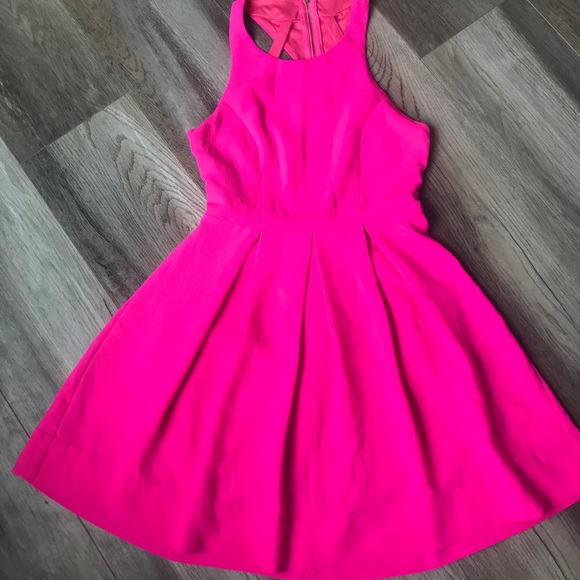 Lulu's Dresses & Skirts - Lulu’s Open Racer Back Dress Lulu's Dresses & Skirts - Lulu’s Open Racer Back Dress